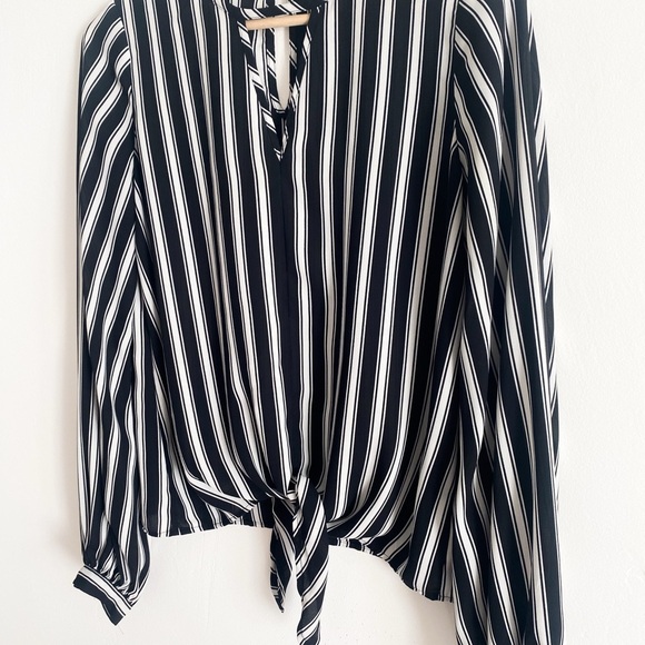 Express Women’s Striped Blouse, Size XS, Black & White - Picture 3 of 13